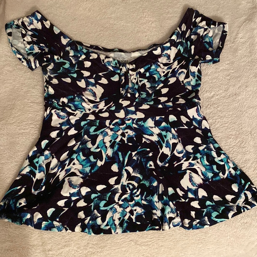 Torrid Top Size 1 Only Worn Once - image 1